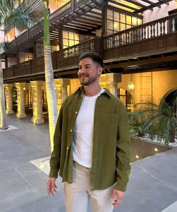 Chico busca chica en Mallorca: 