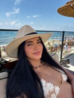 631094951: Chica busca chico en Málaga