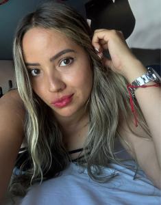 643885316: Chica busca chico en Zaragoza
