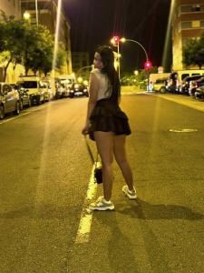 Chica busca chico en Valencia: Chica busca chico