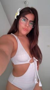 657282377: Chica busca chico en Madrid