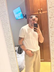 Chico busca chica en Asturias: 