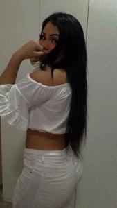 673931415: Chica busca chico en Murcia