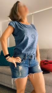 658028295: Chica busca chico en Pontevedra