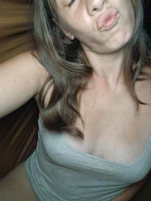 637906855: Chica busca chico en Madrid