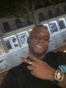 644005289: Chico busca chica en Madrid