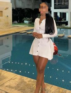641745946: Chica busca chico en Segovia
