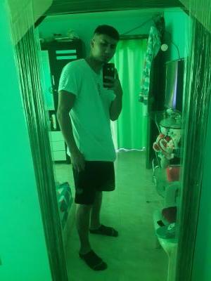 697706532: Chico busca chica en Madrid