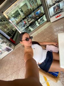 672539377: Chica busca chico en Ibiza