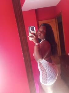 614659609: Chica busca chico en Murcia