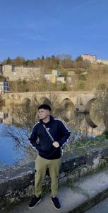 Chico busca chica en Lugo: 