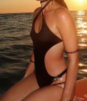 613619185: Chica busca chico en Gerona