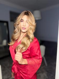 683481138: Transexual en Barcelona