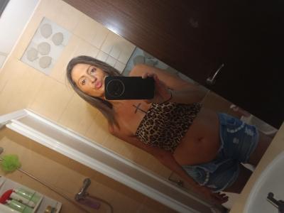 610468989: Chica busca chico en Barcelona