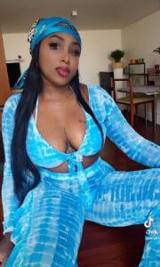 Chica busca chico en Murcia: Chica busca chico