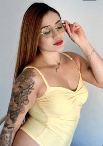 Chica busca chico en Alicante: Chica busca chico