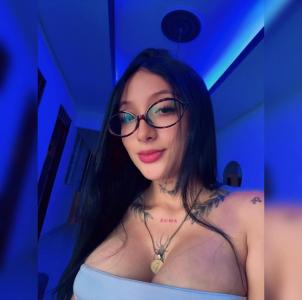 Chica busca chico en Alicante: Chica busca chico
