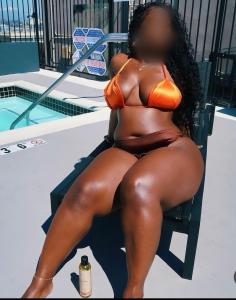 632551434: Chica busca chico en Barcelona