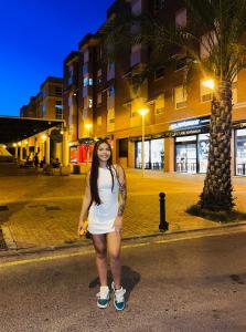 612439626: Chica busca chico en Granada