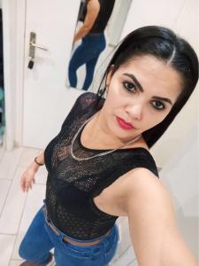 Chica busca chico en Valencia: Chica busca chico
