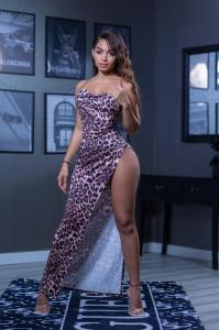 672556396: Chica busca chico en Lérida