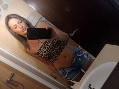 610468989: Chica busca chico en Barcelona