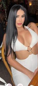 Chica busca chico en Ibiza: Chica busca chico