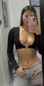Chica busca chico en Alicante: Chica busca chico