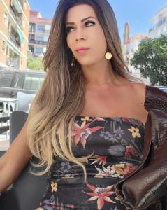 631825988: Transexual en Valencia