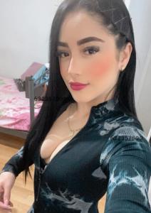 632357800: Chica busca chico en Barcelona