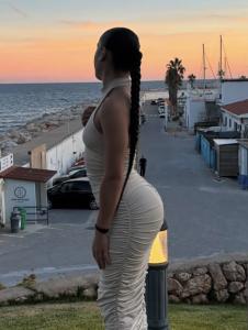 625996064: Chica busca chico en La Coruña