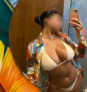 652086060: Chica busca chico en Valencia