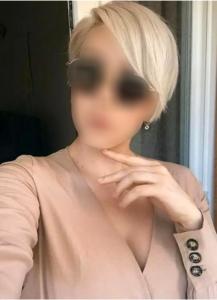 623734526: Chica busca chico en La Coruña