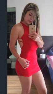 613570136: Chica busca chico en La Coruña