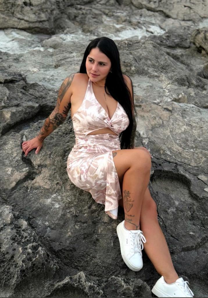 Chica busca chico en Formentera: 