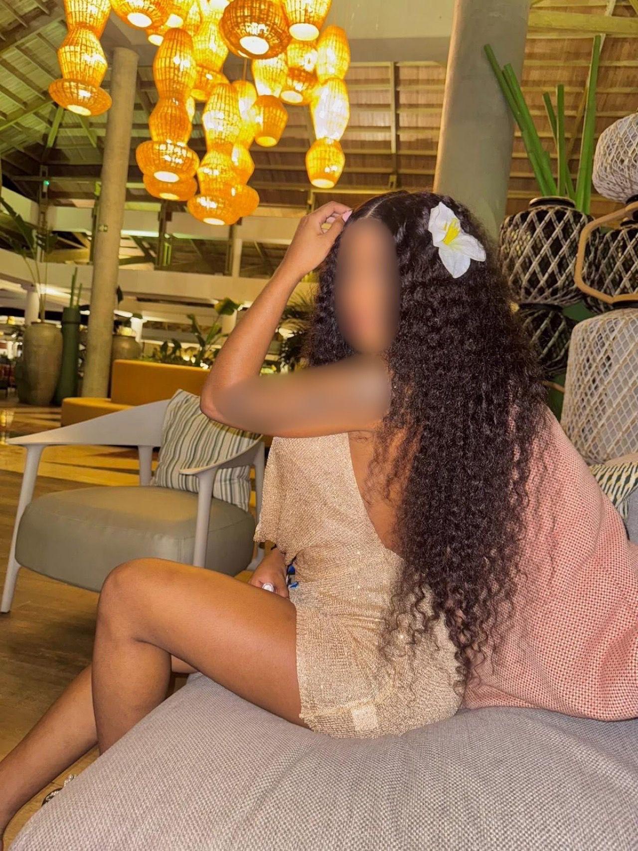 614639708: Chica busca chico en Castellón