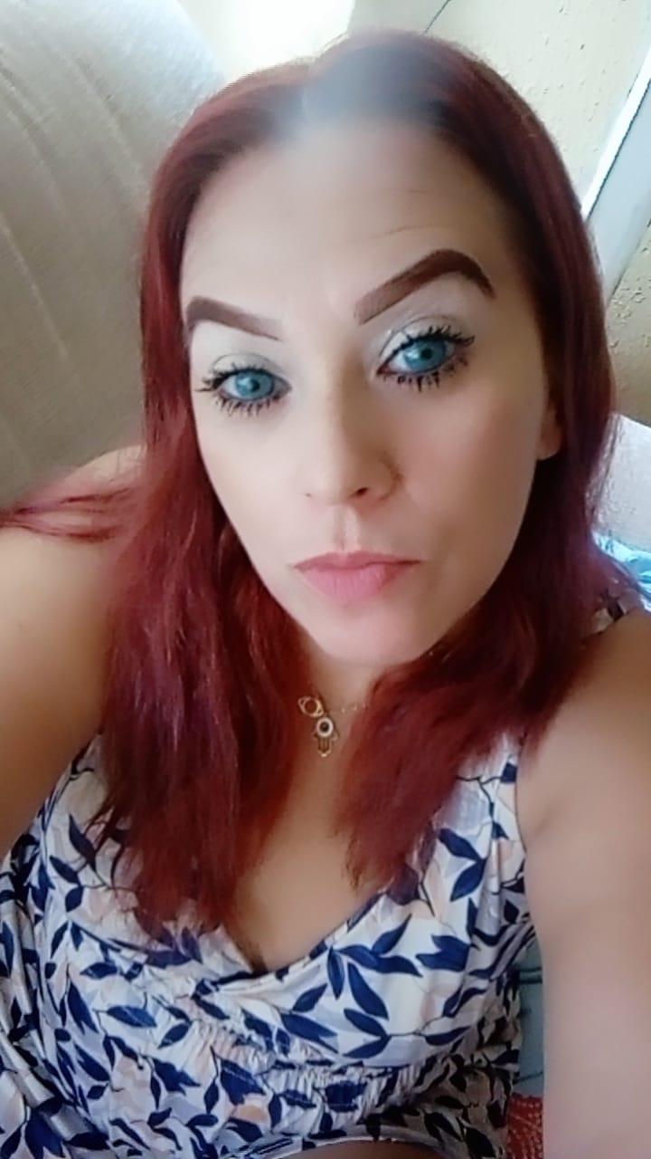 614677169: Chica busca chico en Murcia