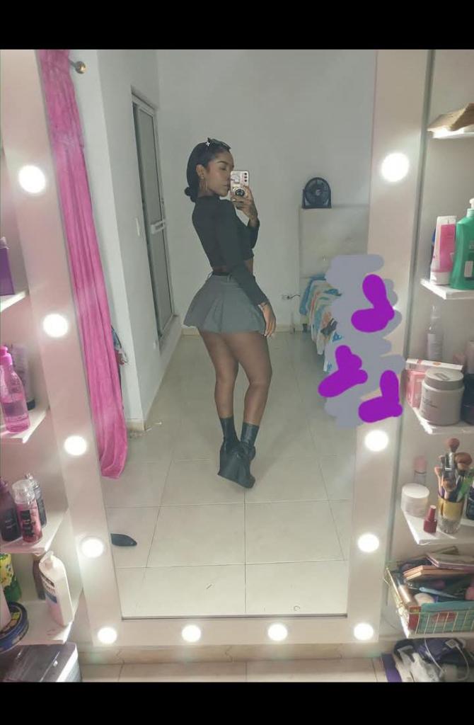675420790: Chica busca chico en Almería