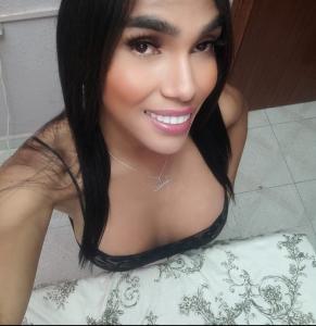 613608769: Transexual en Granada