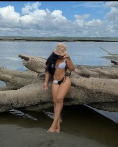 642946017: Chica busca chico en Ibiza