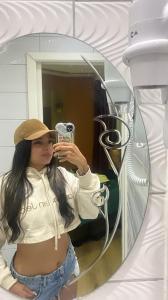 Chica busca chico en Málaga: Chica busca chico