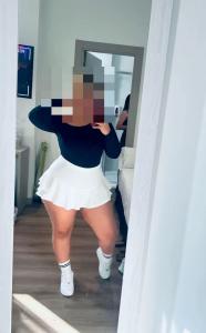 614624934: Chica busca chico en La Coruña