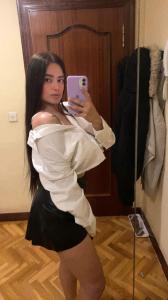631094951: Chica busca chico en Málaga