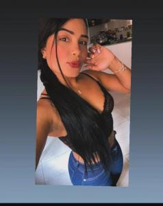 Chica busca chico en Valencia: Chica busca chico