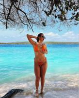 607412639: Chica busca chico en Sevilla
