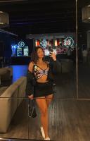 607412639: Chica busca chico en Sevilla