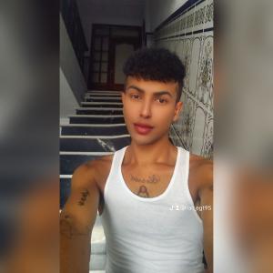 Chico busca chica en Cádiz: 