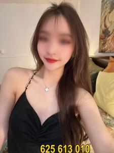Chica busca chico en Málaga: Chica busca chico
