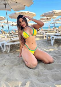 Chica busca chico en Alicante: Chica busca chico