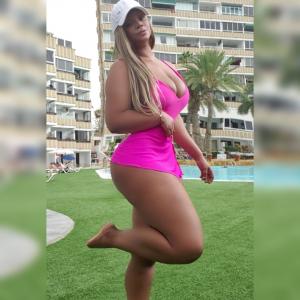 634796075: Chica busca chico en Valladolid